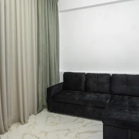 Elizabeth Sweet *